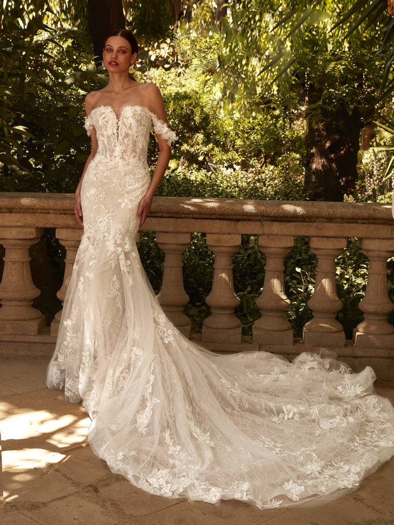 Lumière Off-Shoulder