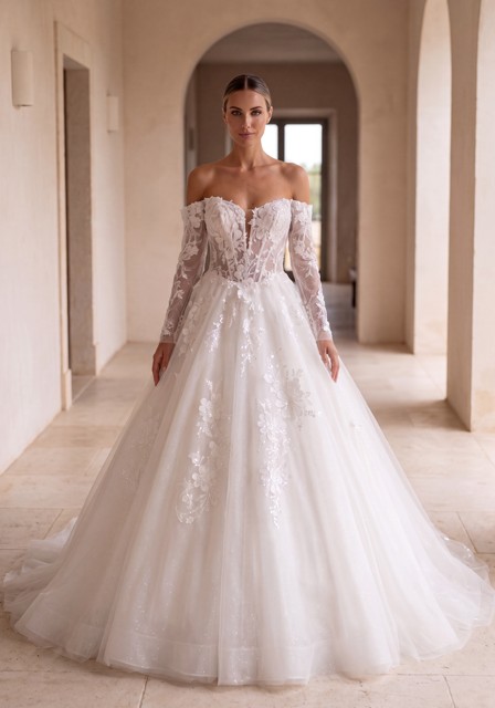Ludovica von MS Moda